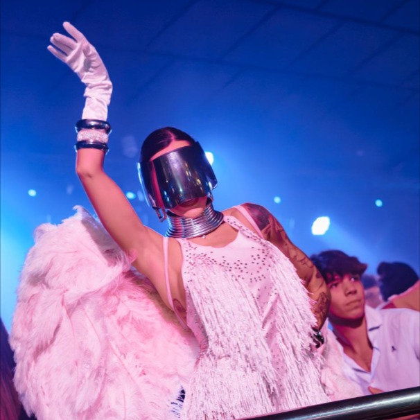 Foto de ¿Te gusta socializar, salir de fiesta y conocer gente nueva?