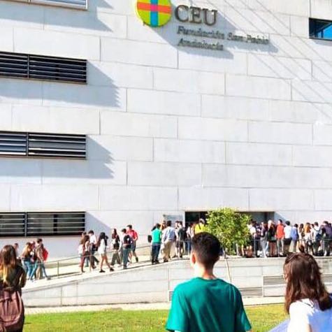 Foto de Grado en ingeniería informática (CEU)