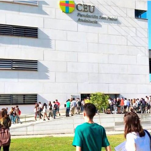 Foto de Grado Ingeniería matemática (CEU)